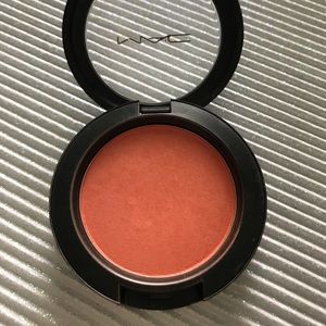 MAC Blush / Modern Mandarin